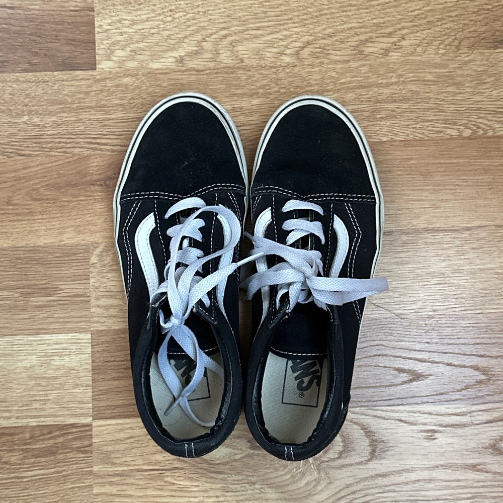 Vans Old Skool Shoes Black and White